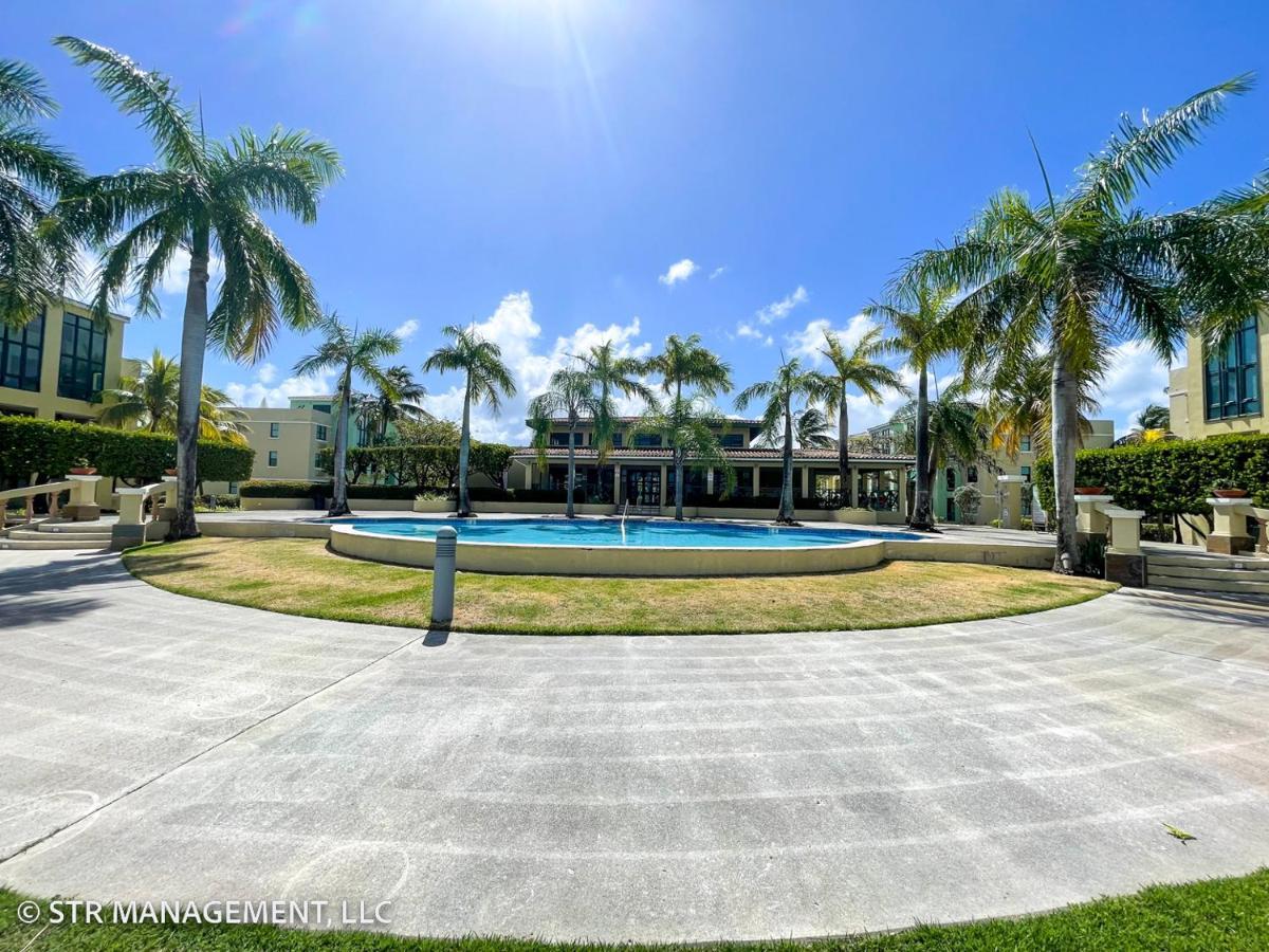 Upscale Condo At Aquatika Beach & Vacation Villas Loiza Экстерьер фото